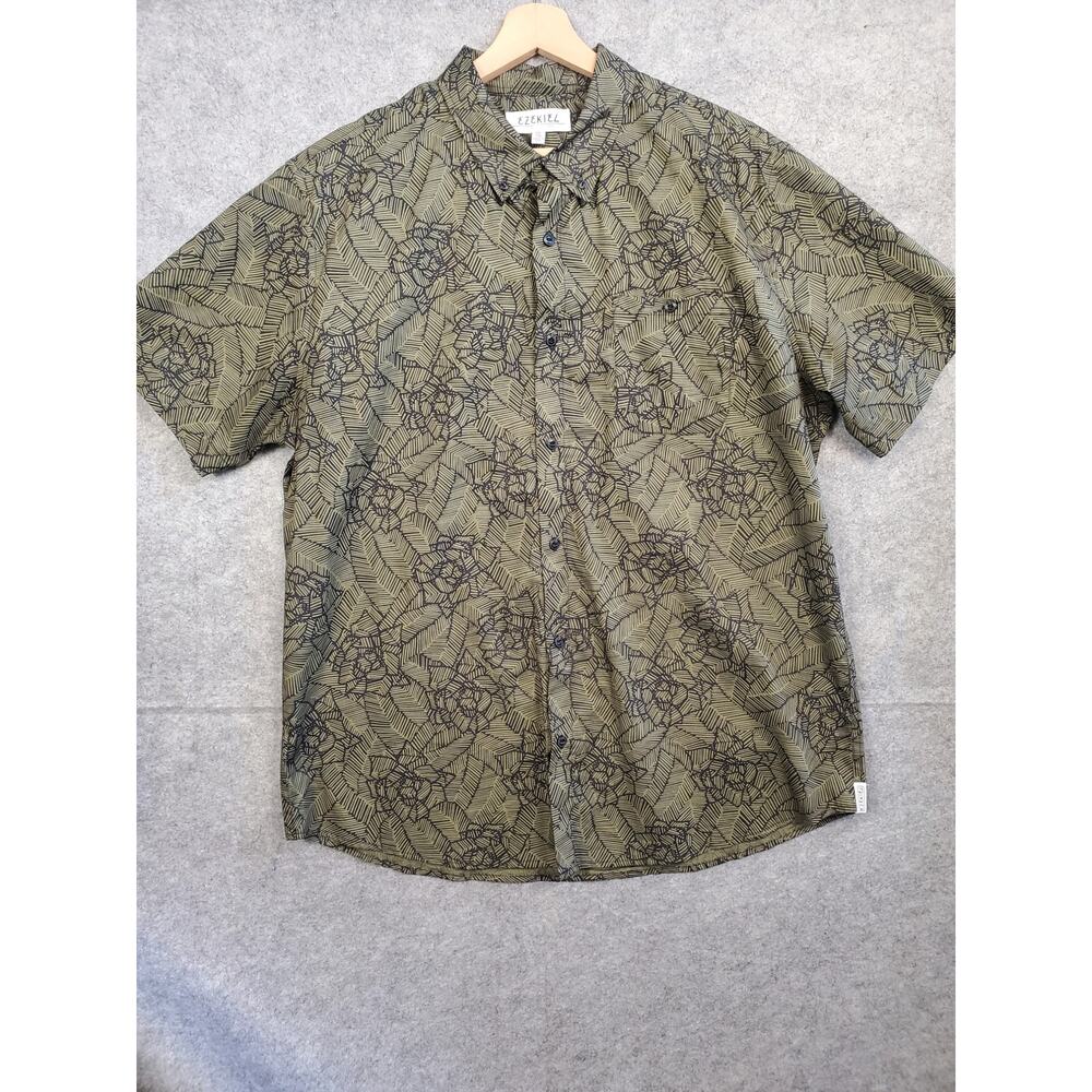 Men's Ezekiel Size XL Black & Green Abstract Floral SS Button Down Shirt